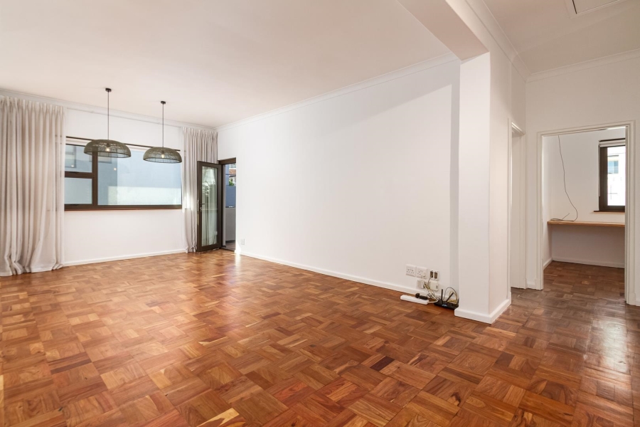 To Let 3 Bedroom Property for Rent in Sea Point Western Cape